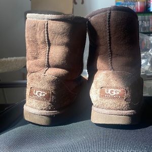 Ugg chocolate short boots